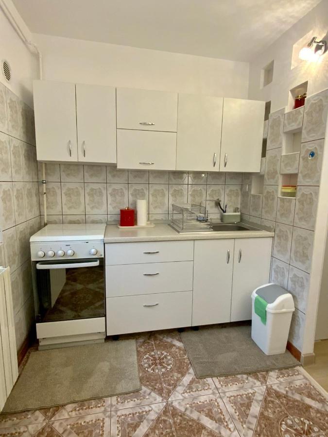 Apartament Bella Tirgu Ocna Bagian luar foto